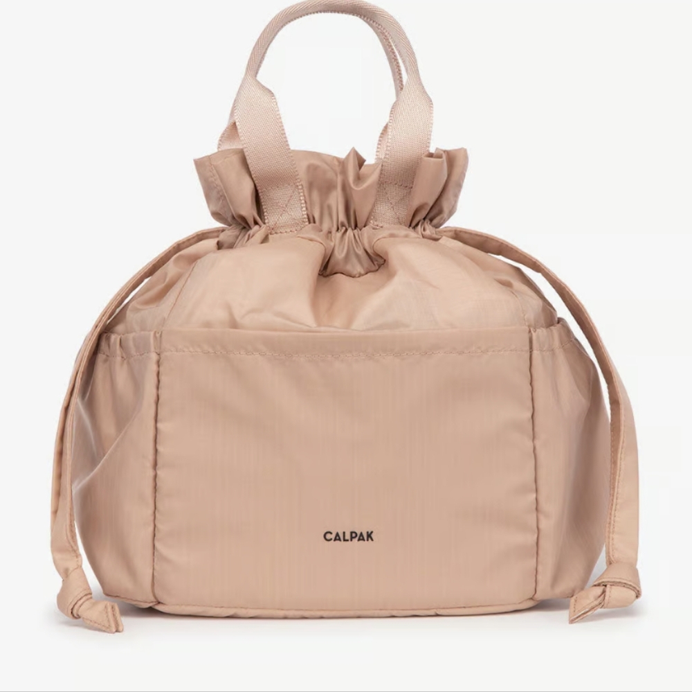 CALPAK Insulated lunch bag